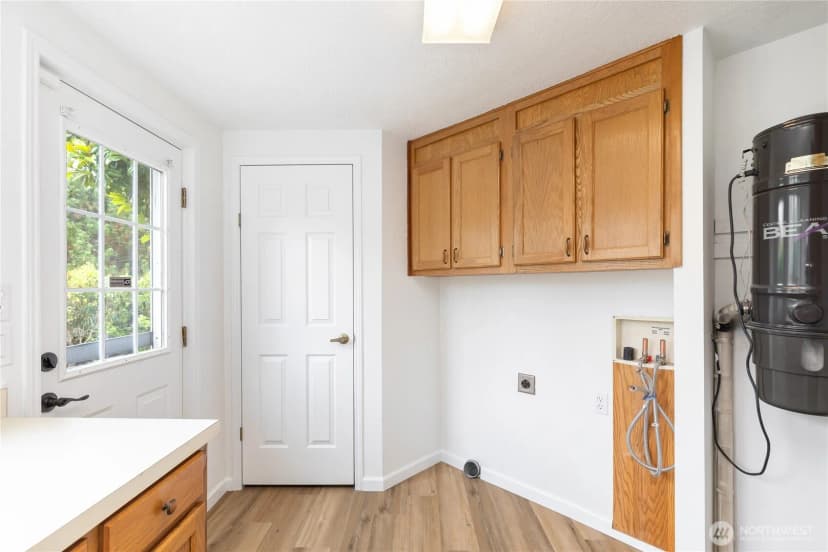 Property photo for 818 243rd St Sw, Bothell photo 18