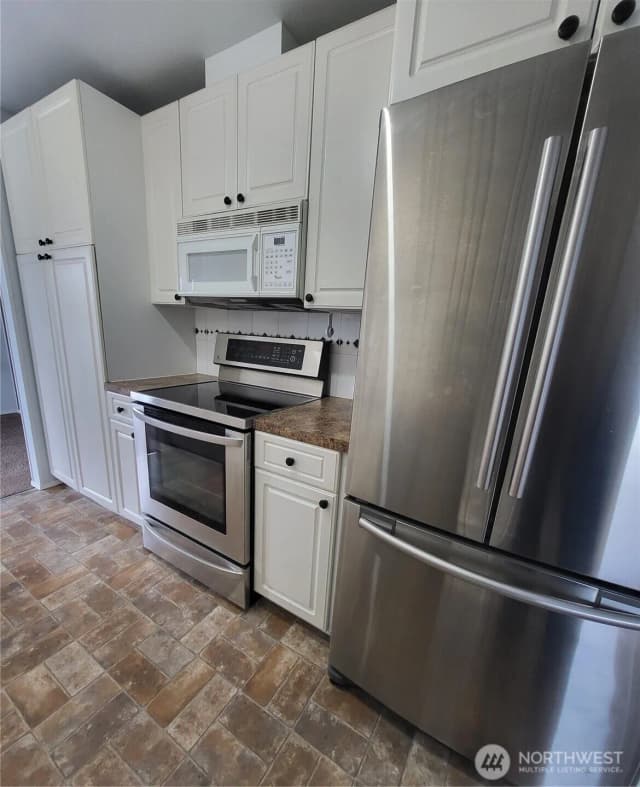 Property photo for 9030 Seward Park Avenue S #513, Seattle photo 4