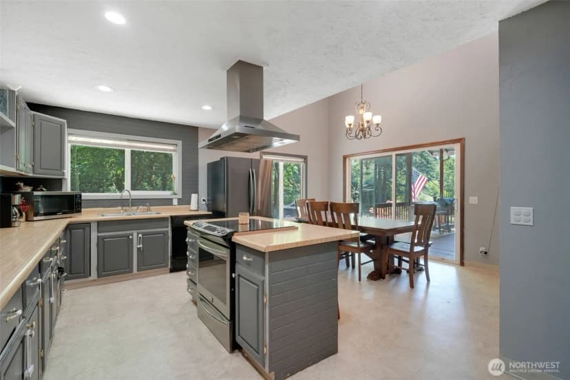 Property photo for 244 Niemi Road, Longview photo 7