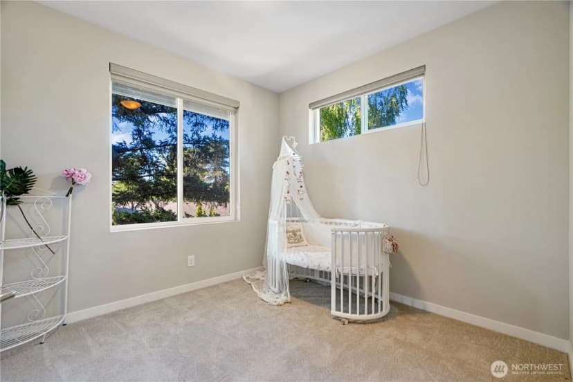 Property photo for 13905 Ne 15th Court, Bellevue photo 19