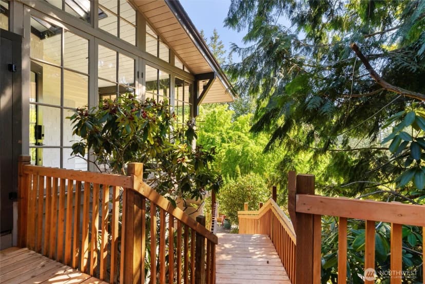 Property photo for 18446 40th Place Ne, Lake Forest Park photo 18
