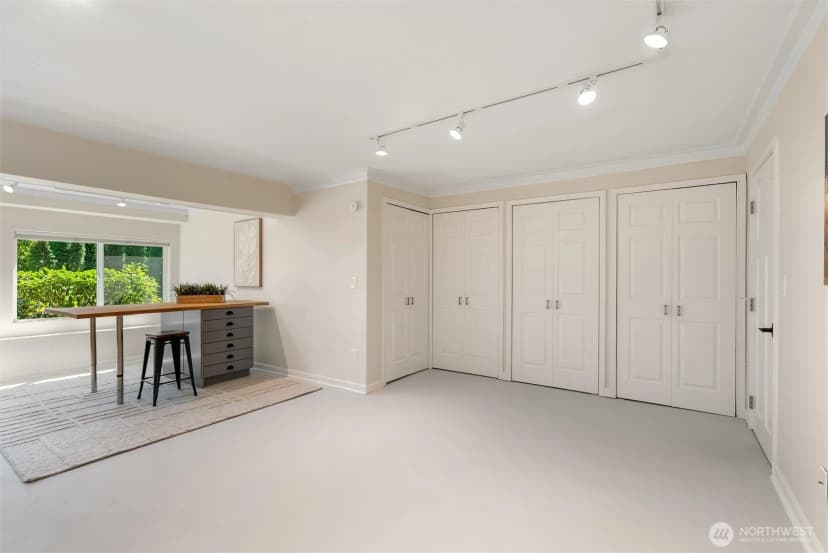 Property photo for 18446 40th Place Ne, Lake Forest Park photo 30
