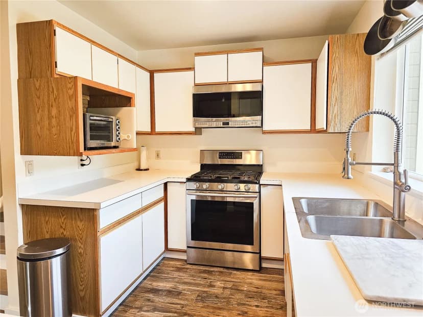 Property photo for 526 Myrtle Street #a & B, La Conner photo 10