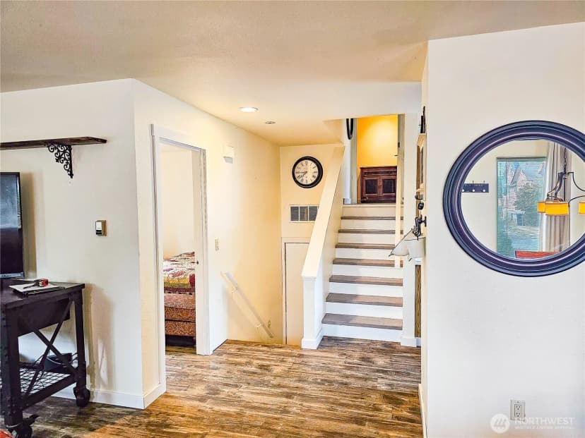 Property photo for 526 Myrtle Street #a & B, La Conner photo 5