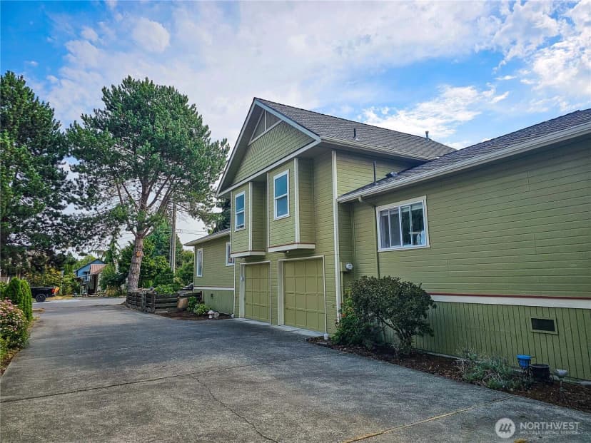 Property photo for 526 Myrtle Street #a & B, La Conner photo 4