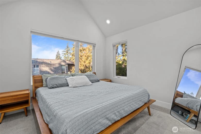 Property photo for 13343 Greenwood Avenue N #d, Seattle photo 9