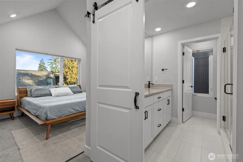 Property photo for 13343 Greenwood Avenue N #d, Seattle photo 11