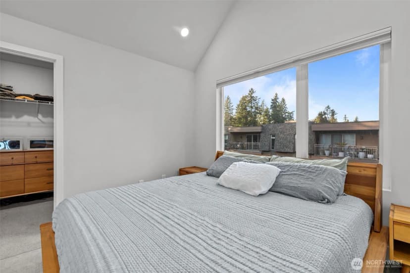 Property photo for 13343 Greenwood Avenue N #d, Seattle photo 10