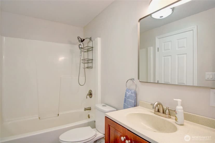 Property photo for 5721 142nd Place Ne, Marysville photo 12
