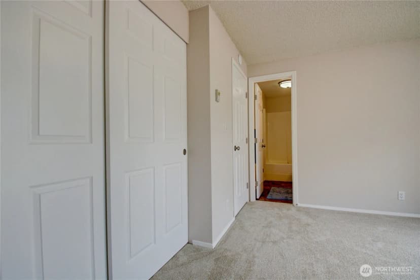 Property photo for 5721 142nd Place Ne, Marysville photo 14