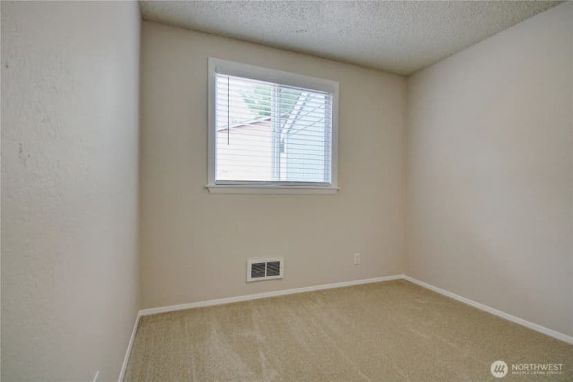 Property photo for 5721 142nd Place Ne, Marysville photo 19
