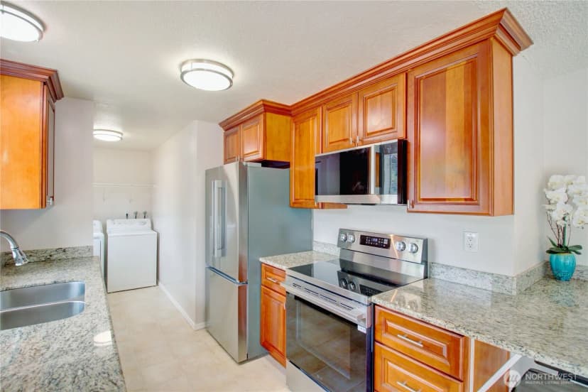 Property photo for 5721 142nd Place Ne, Marysville photo 6