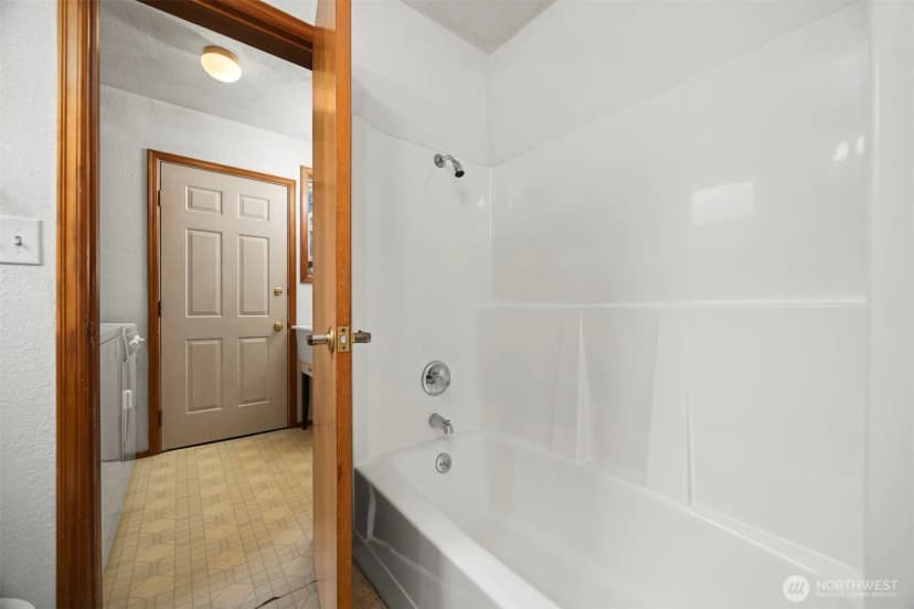 Property photo for 7442 Woodland Road, Ferndale photo 18
