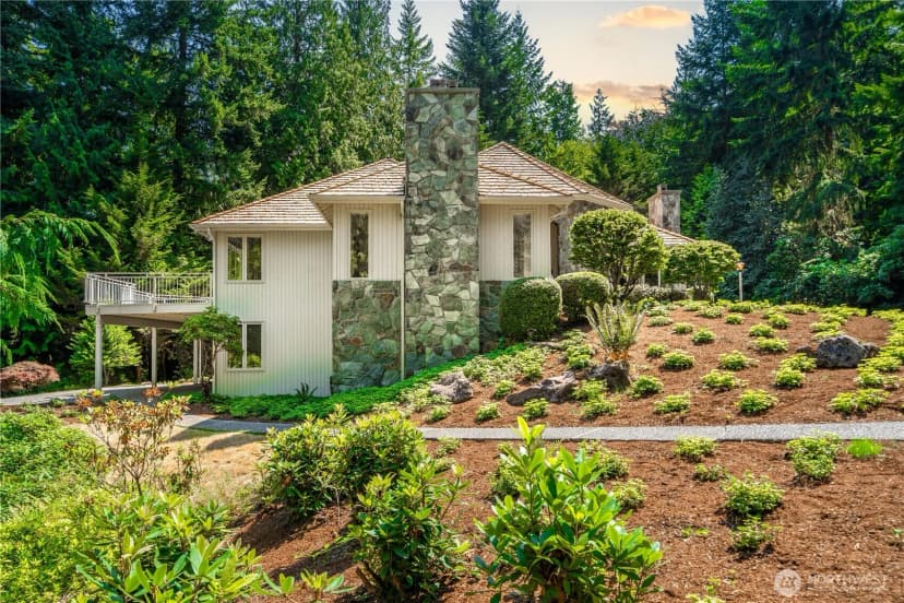 Property photo for 18601 Se 64th Way, Issaquah photo 40