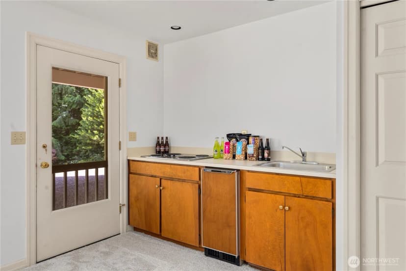 Property photo for 18601 Se 64th Way, Issaquah photo 18