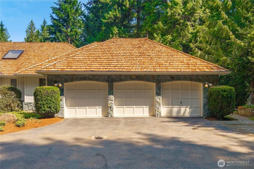 Property photo for 18601 Se 64th Way, Issaquah photo 38