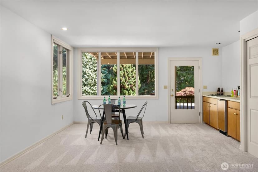 Property photo for 18601 Se 64th Way, Issaquah photo 17