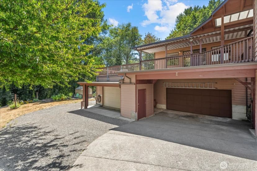 Property photo for 16442 51st Avenue S, Tukwila photo 30