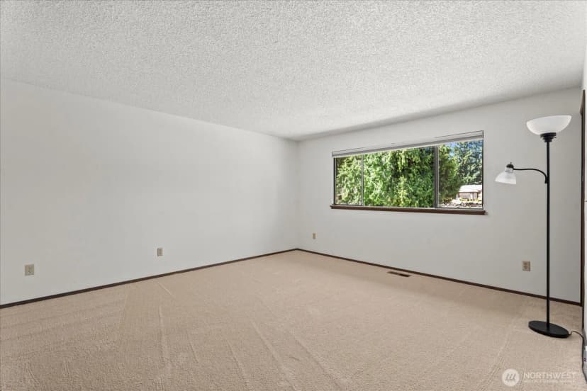 Property photo for 16442 51st Avenue S, Tukwila photo 37