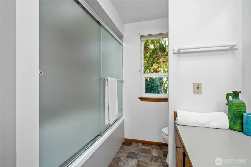 Property photo for 17910 Mountain Ridge Drive, Mount Vernon photo 19