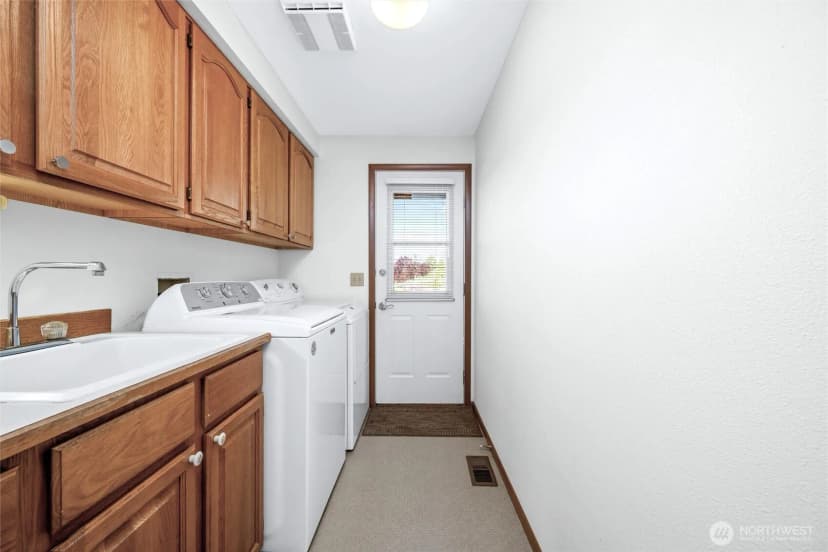 Property photo for 17910 Mountain Ridge Drive, Mount Vernon photo 9