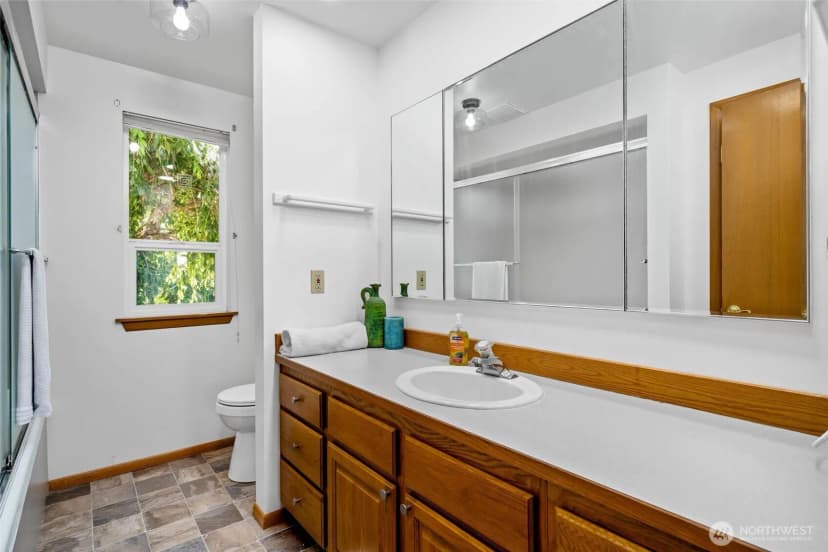 Property photo for 17910 Mountain Ridge Drive, Mount Vernon photo 18