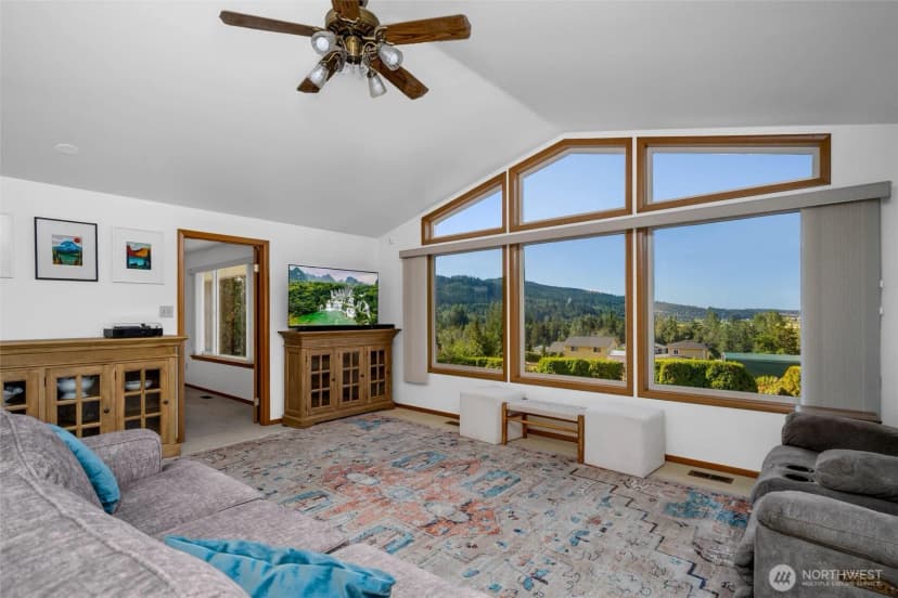 Property photo for 17910 Mountain Ridge Drive, Mount Vernon photo 11