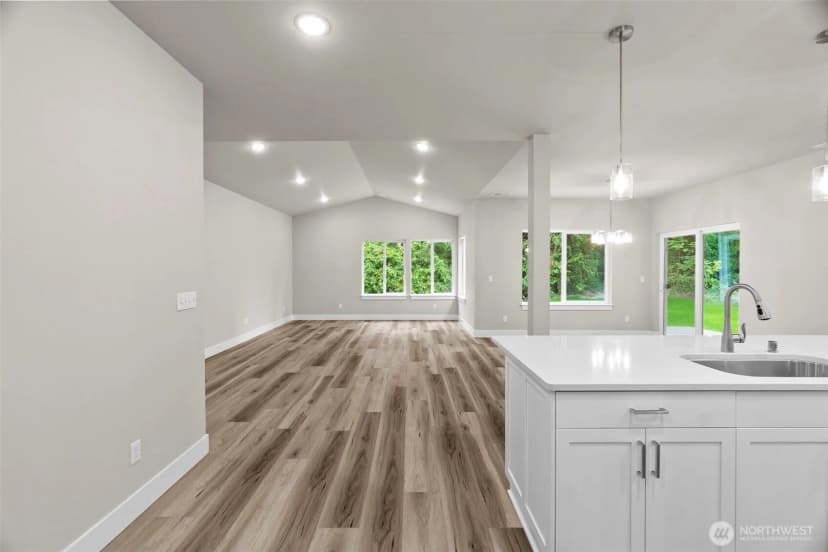 Property photo for 6401 Sierra Drive Se, Lacey photo 8