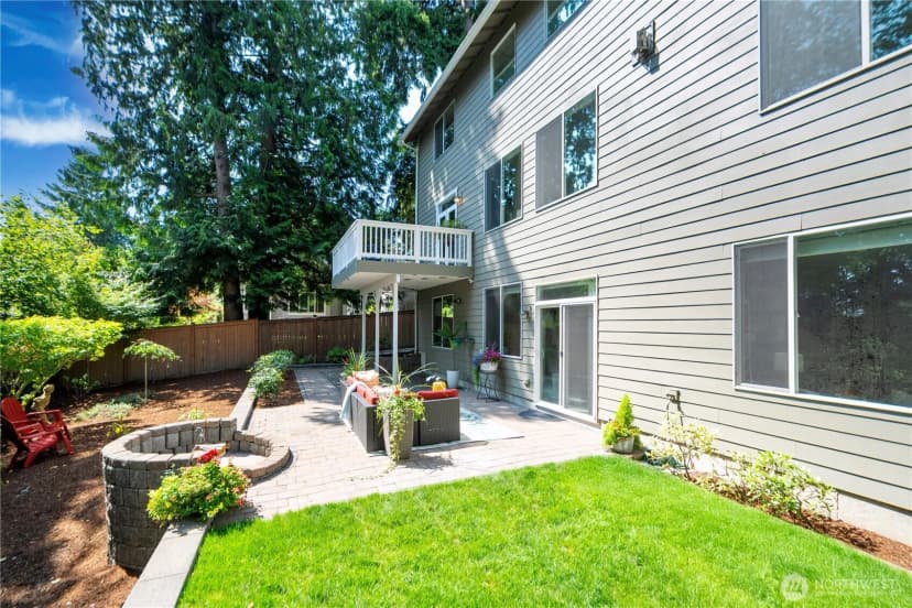 Property photo for 224 107th Place Se, Bellevue photo 38