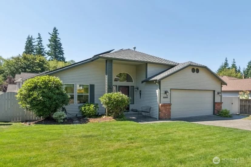 Property photo for 5002 9th Avenue W, Everett