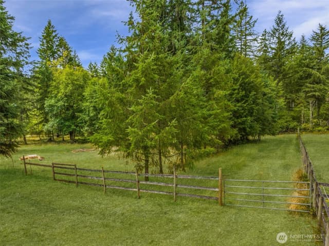 Property photo for 12345 Waddell Creek Road Sw, Olympia photo 3