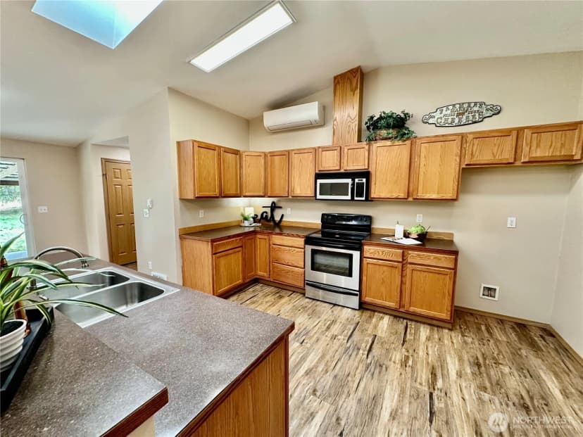 Property photo for 12345 Waddell Creek Road Sw, Olympia photo 16