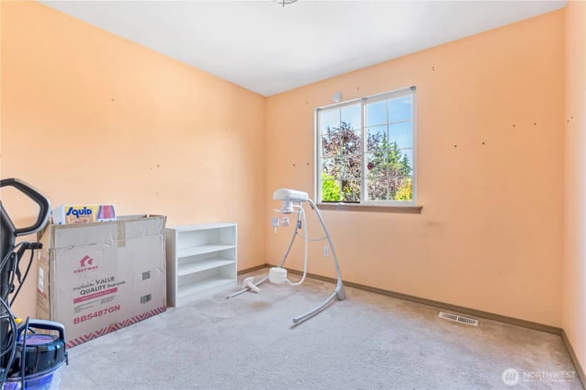 Property photo for 5620 Seahurst Avenue, Everett photo 21