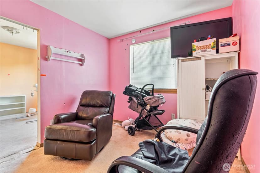 Property photo for 5620 Seahurst Avenue, Everett photo 23