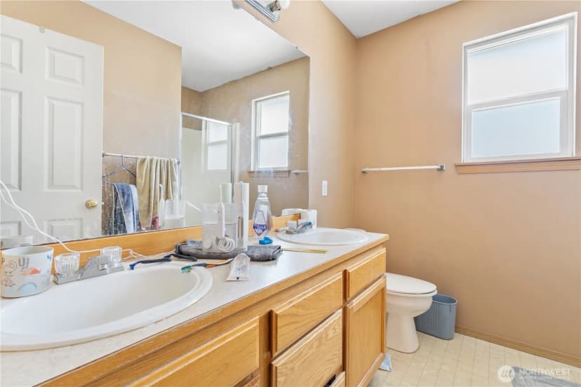 Property photo for 5620 Seahurst Avenue, Everett photo 19