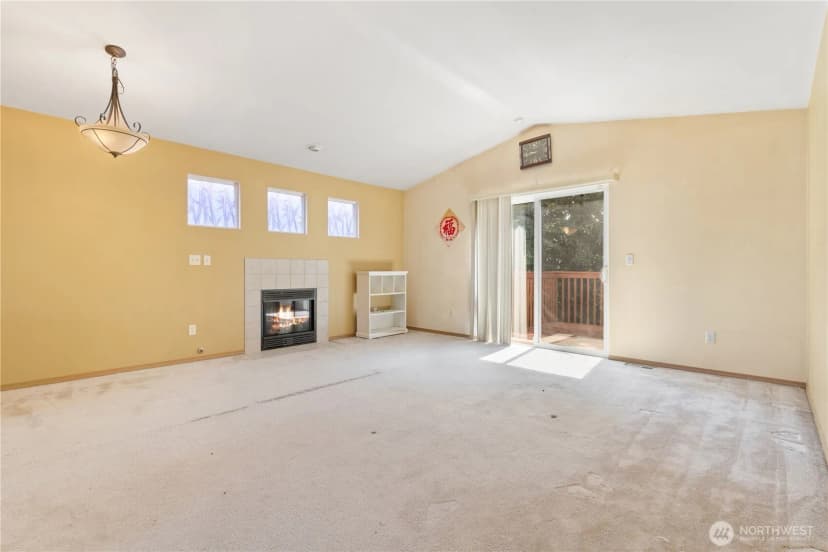 Property photo for 5620 Seahurst Avenue, Everett photo 7