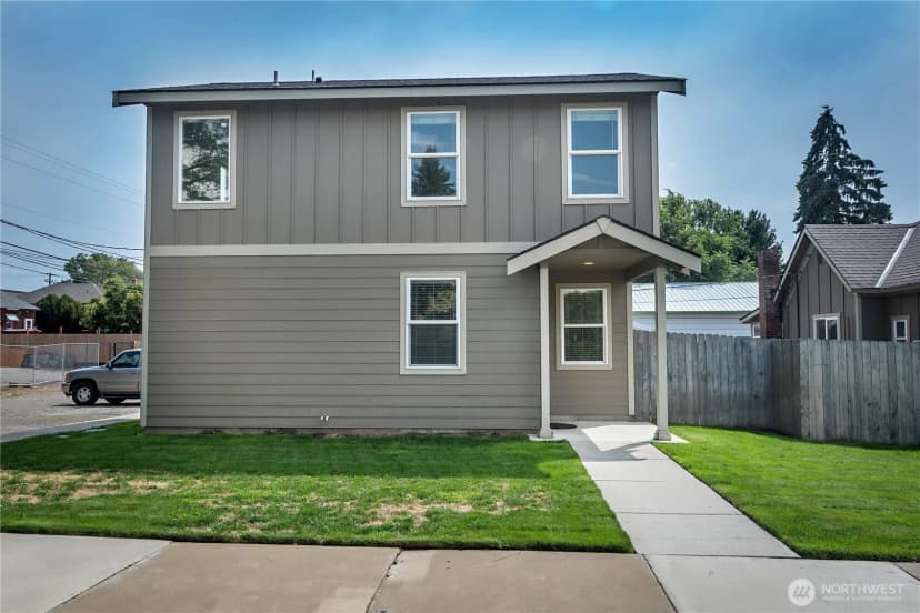 Property photo for 404 W 7th Avenue, Ellensburg photo 30