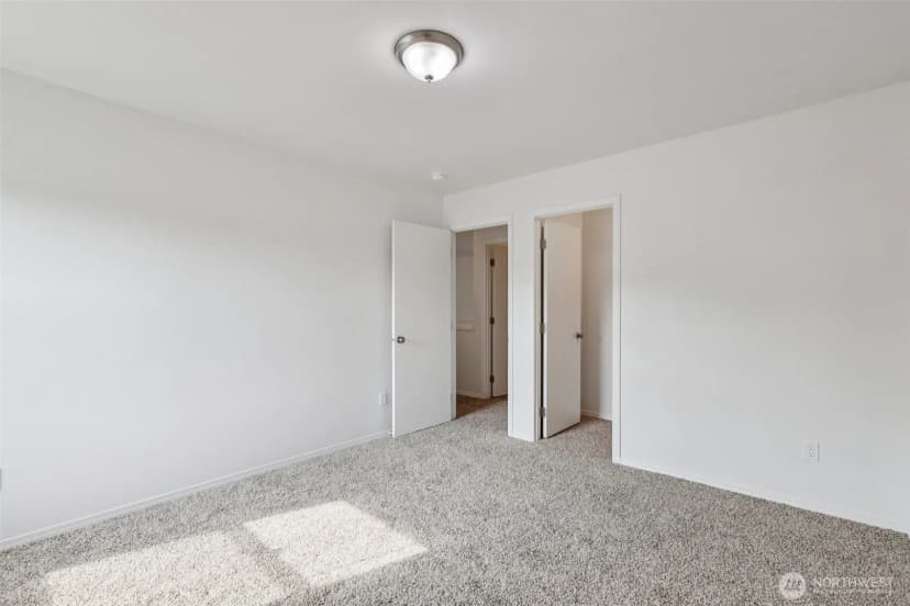 Property photo for 33214 44th Avenue S, Federal Way photo 24