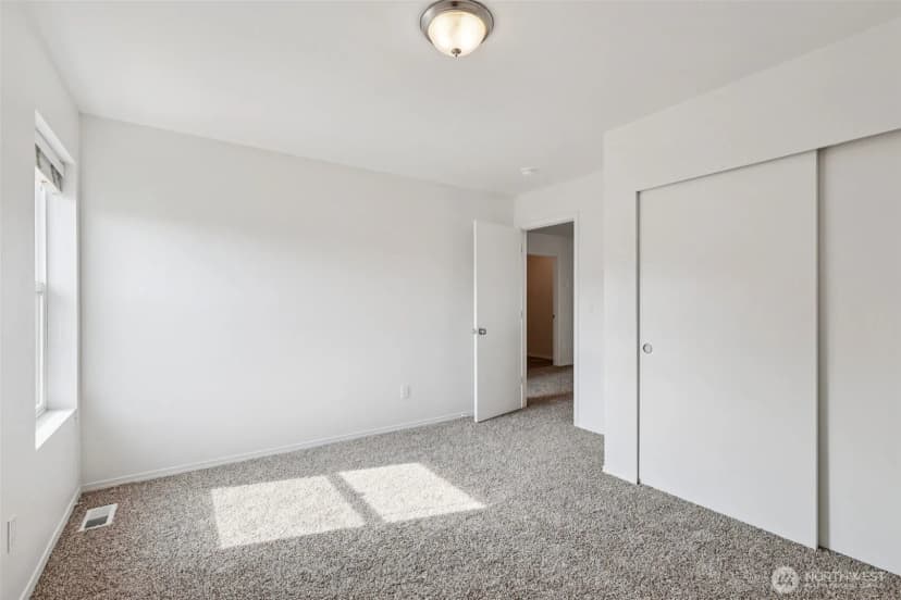 Property photo for 33214 44th Avenue S, Federal Way photo 21