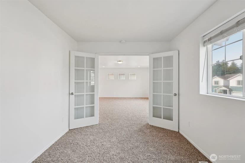 Property photo for 33214 44th Avenue S, Federal Way photo 32