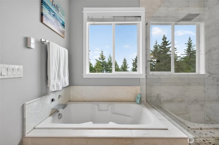 Property photo for 3301 Stonecrop Way, Bellingham photo 15