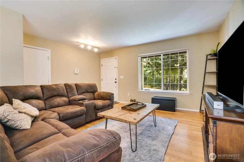 Property photo for 22316 Greenfield Court Se, Yelm photo 5