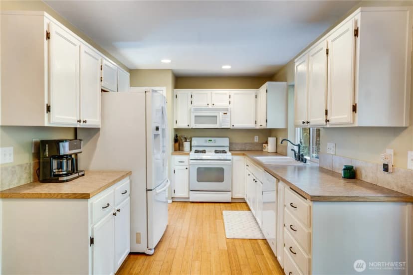 Property photo for 22316 Greenfield Court Se, Yelm photo 8