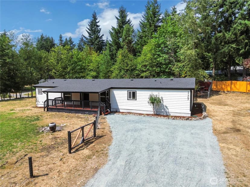 Property photo for 21707 187th Street E, Orting photo 32