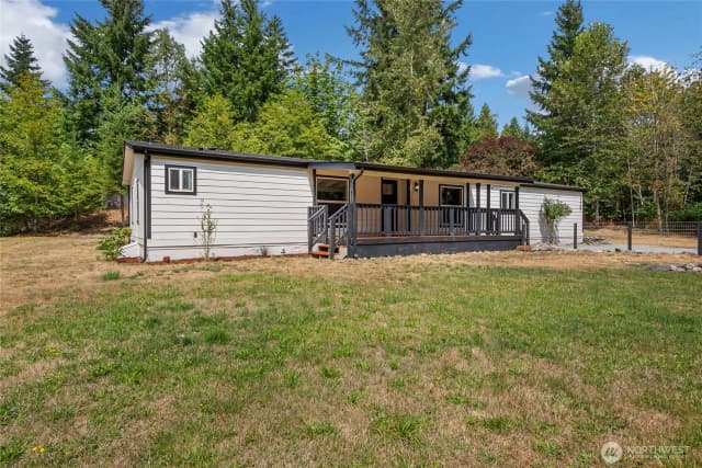 Property photo for 21707 187th Street E, Orting photo 2