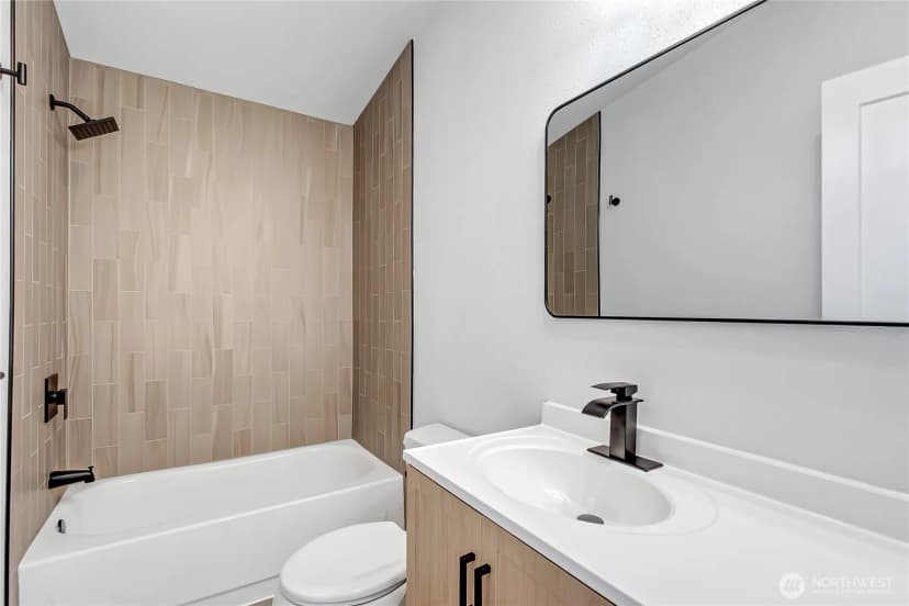 Property photo for 21707 187th Street E, Orting photo 21