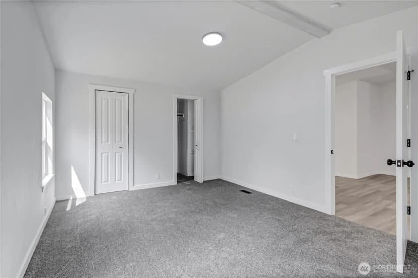 Property photo for 21707 187th Street E, Orting photo 15