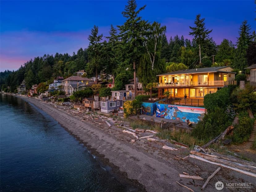 Property photo for 16947 Maplewild Avenue Sw, Burien photo 3