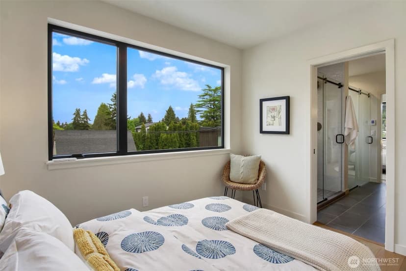 Property photo for 3818 36th Avenue W, Seattle photo 14