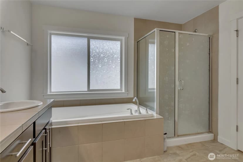 Property photo for 36008 21st Lane S, Federal Way photo 18